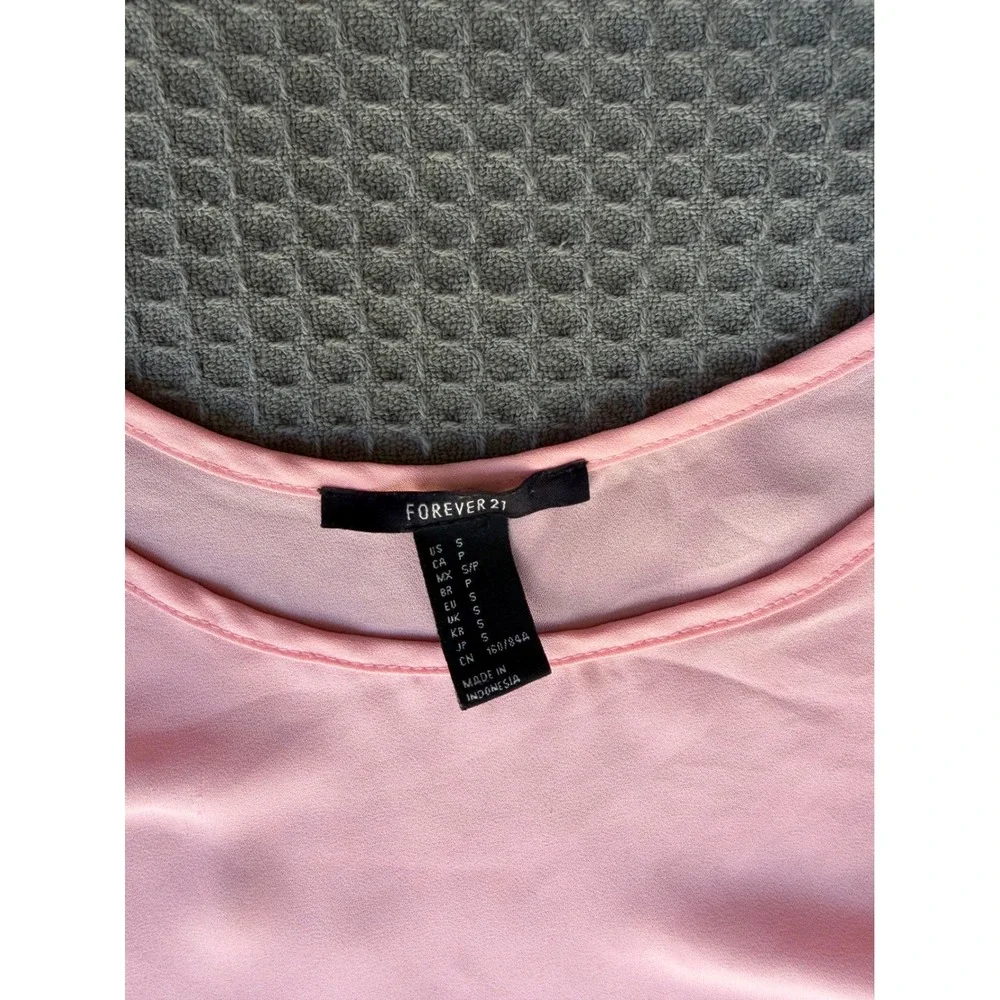 Forever 21 Pink Sleeveless Scoop Neck Tank Top Blouse Small - Picture 5 of 6